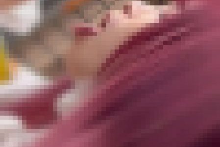 ものすごくエロく、ウィンナーを食べる女、フェラ顔、アヘ顔【4K上物追跡粘着】
