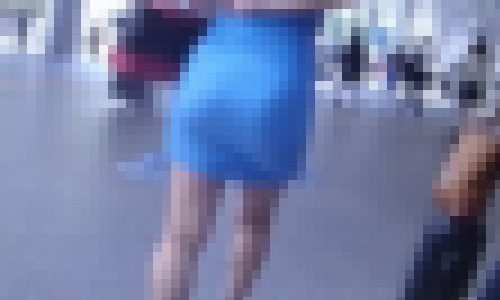 超ハイスペック激エロセクシー美女が極薄タイトワンピ着てTライン浮かせながら歩いてるよ