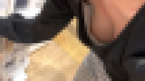 胸チラ11■ガチャガチャに夢中なお姉さん