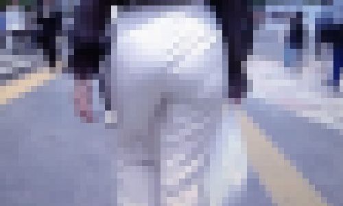 超絶美人お姉さんが凄まじい美爆尻をピタパン履いて強調させ下着ライン浮き上がらせて歩く姿がイヤらしい