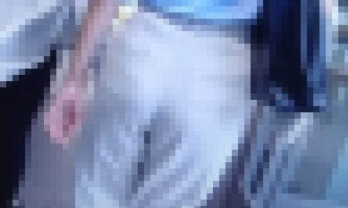 清楚系の美人OLがピタパン履いて歩いてるよ