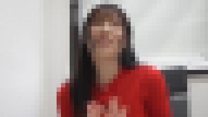 Fカップの25歳人妻が大きな他人棒で膣奥を突かれ体をビクビク震わせる