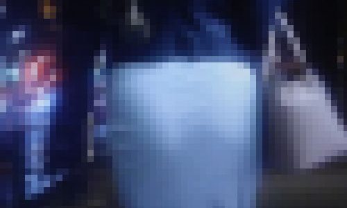 エロボディの長身美人お姉さんがタイトスカート履いて美巨尻ムニュらせて歩いてるよ