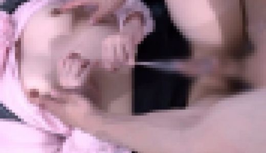 4K高画質！！ガチのNTR！！超淫乱人妻27歳！！制服コスで！！ゴム外し！中出ししちゃいました！！