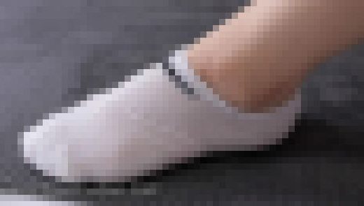 アンクルソックスフェチ　濡れた女性の靴下f823