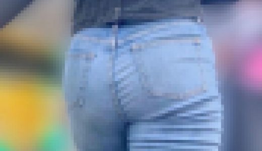 ムニュンとしたジューシーな巨尻！若い女ならではの張りのある肉厚な出っ尻とパンティラインで男を悩殺！ 下品なスキニーデニム 小娘編