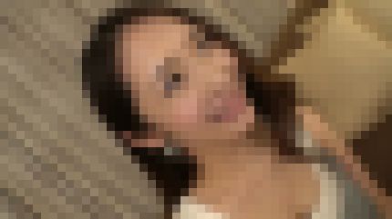 スレンダーで清楚な20歳アパレル店員が自ら腰を振って巨根の気持ち良さを堪能