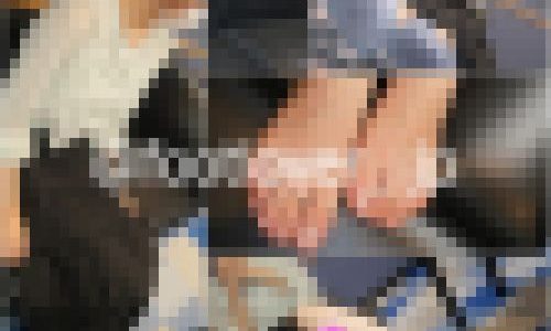 【画像＋動画】２４才社会人さんのお仕事終わりの蒸れ蒸れ靴下！残り香素足！生パンチラ！手ブラ！