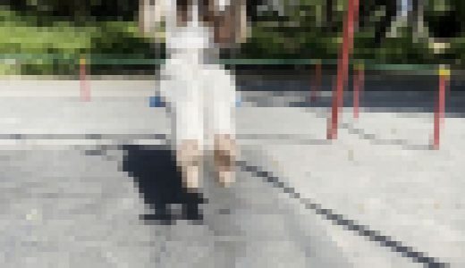 【完全裸足】第33弾！裸足で猛暑日の公園を歩く女性 part2