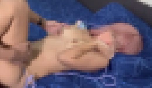 イチオシ！4K高画質！！えっち大好きギャル！！ピンクの髪に水着も可愛過ぎ！フェラ→手マン→正常位生挿入編！！