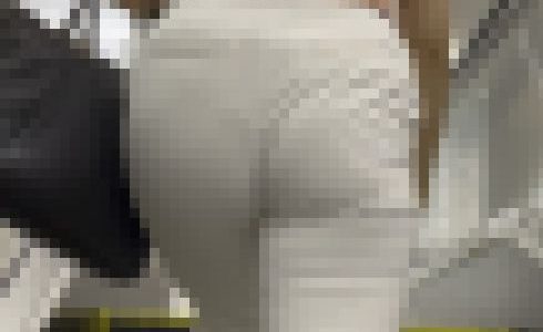 「お嬢様モデルの白パンツ　Pラインも透け透け(1名)」