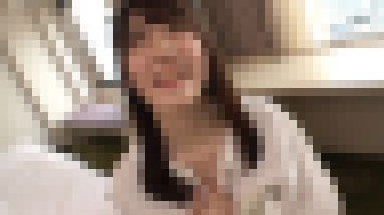 アイドルのようなルックスの19歳専門学校生が膣奥を突かれて快感に顔を歪ませる