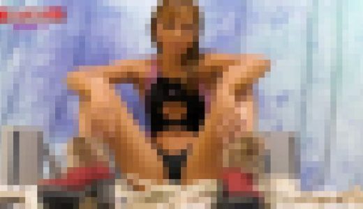 GIANT LADY YOU KAWASAKI scene1