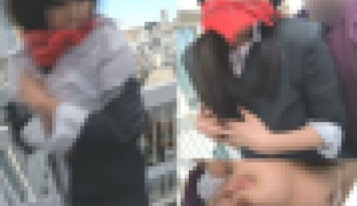 乳房猥褻鬼！「声を出すなよ」街頭で轡をされ怯え弄られるOL