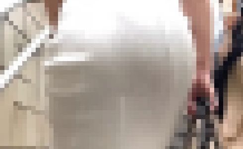 「生太もも透ける純白ニットスカート(1名)」