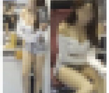 高身長美人のエロすぎるパンスト美脚と巨乳とチラ見え