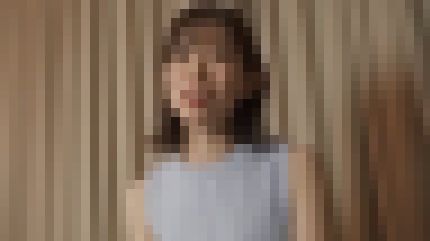 スレンダー美巨乳の30歳人妻がビショ濡れのアソコを生の他人棒で突かれ悶絶