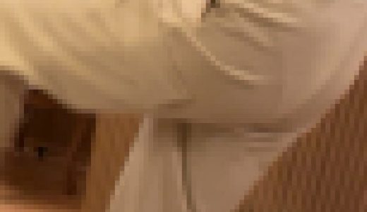 金蹴りが苦手なM男を無理矢理金蹴りの刑でお仕置き