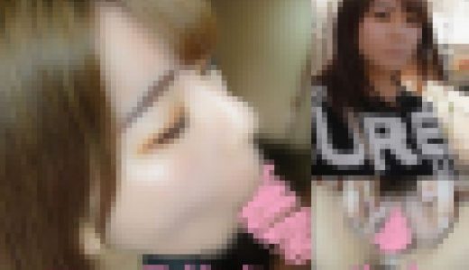 あかりちゃん 21歳 Vol.01 都合のいいセフレと初ハメ撮り♡ご飯食べてすぐ生中エッチ…