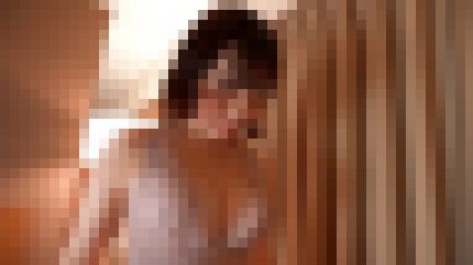 他人棒の気持ち良さを知ってしまった27歳人妻が生挿入を受け入れ中出しされる