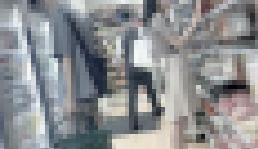 協力者の強力高画質カメラと野良の同業者vs純白が過激食い込みの人妻お姉さん【禁断の逆さ撮り】
