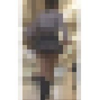 ミニスカで歩くたびに見える！スカートがふわふわとパンティを魅せる